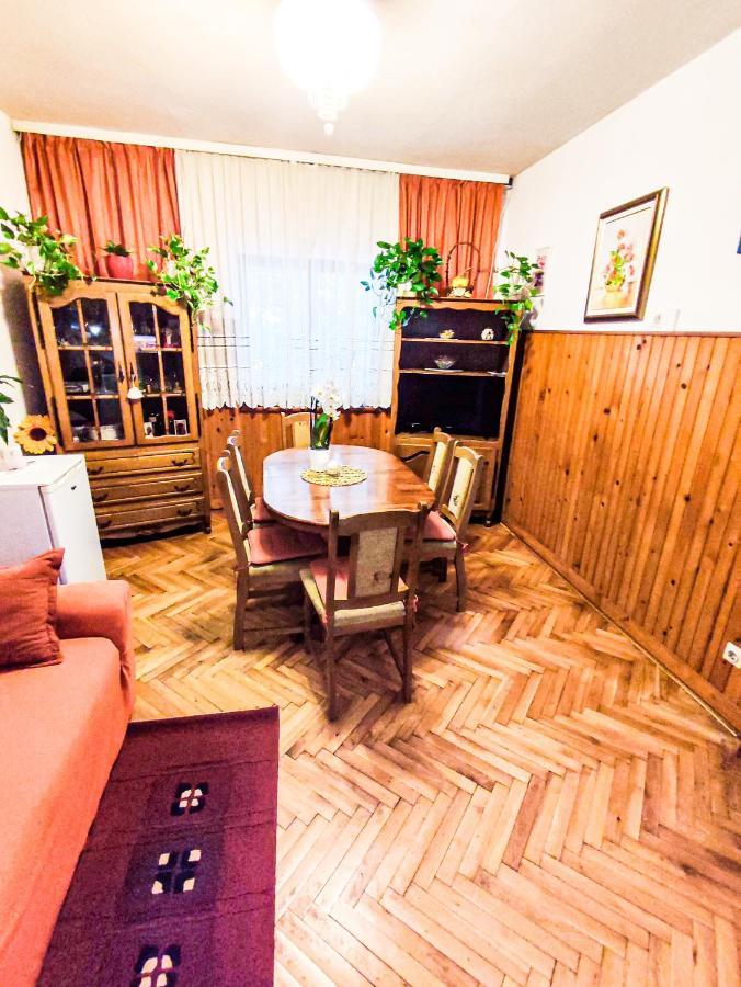 Apartmani Ankica Crikvenica Bagian luar foto
